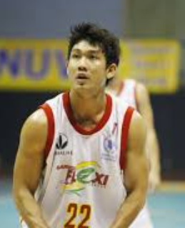 kehebatan-denny-sumargo-dalam-basket