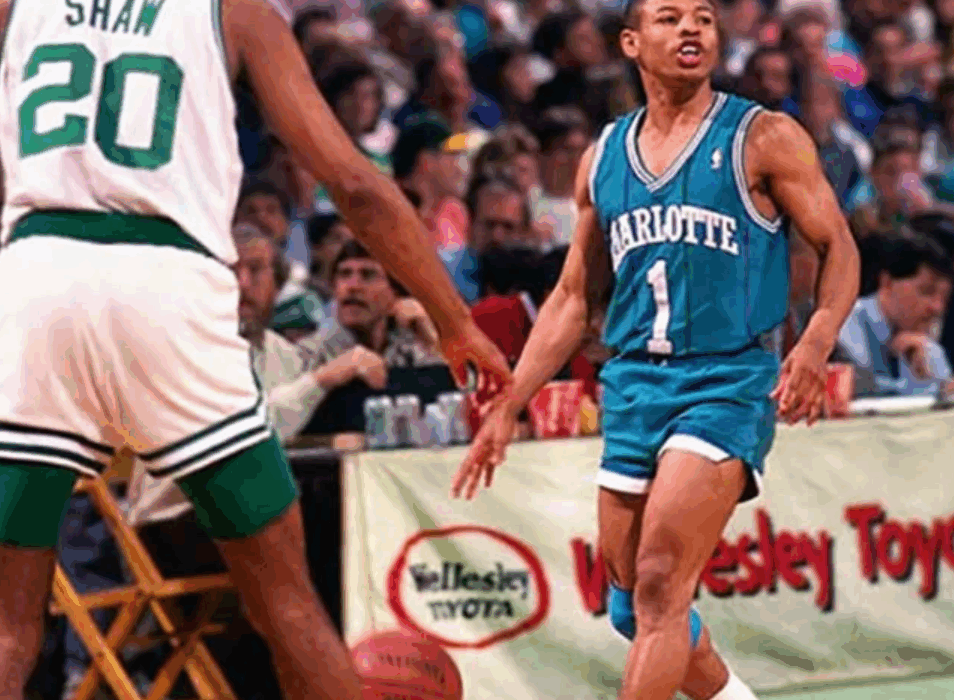 pemain-basket-terpendek-yang-jadi-legenda-dunia