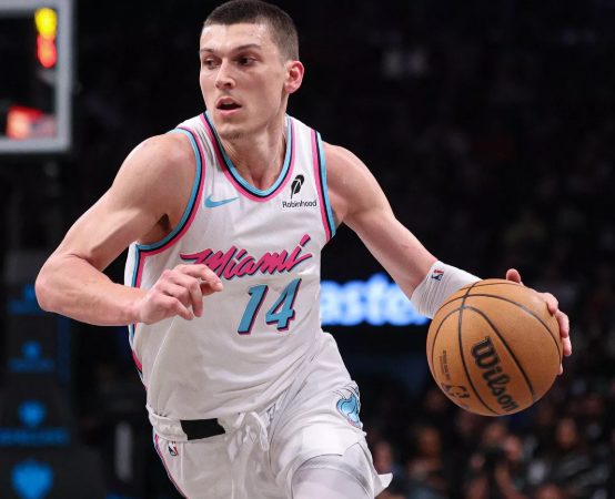 tyler-herro-saat-ini-sedang-menjalani-operasi