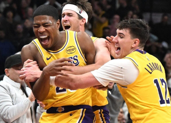 rui-hachimura-lakukan-buzzer-beater-untuk-lakers