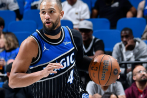 nba-larang-jalen-suggs-gunakan-ikat-kepala-di-leher