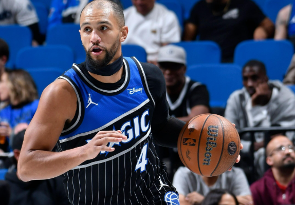 nba-larang-jalen-suggs-gunakan-ikat-kepala-di-leher