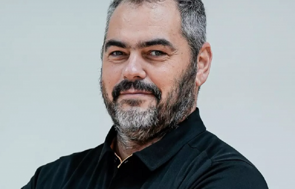 agusti-julbe-minta-dewa-united-latihan-bertahan