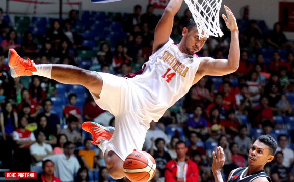 peran-center-basket-modern-dalam-skema-permainan-tim