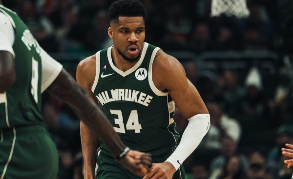 Bucks Akhiri Streak Kekalahan, Giannis Heroik
