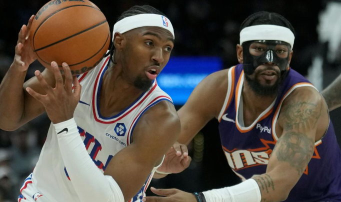 76ers Kalahkan Suns 109-103, Embiid Comeback